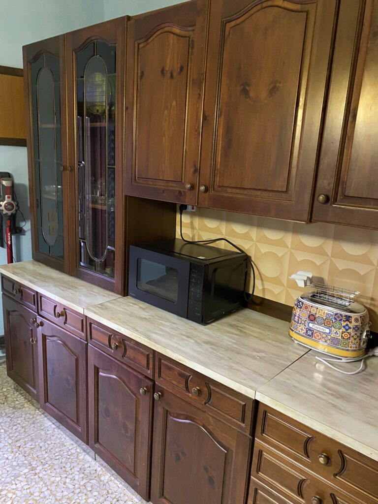 kitchen units showing microwave and toaster