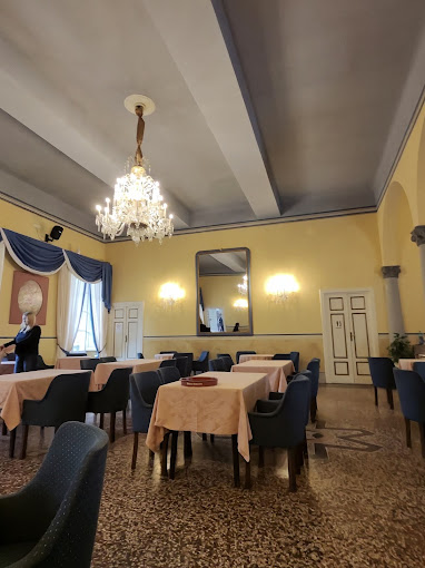 restaurant with table in chairs
